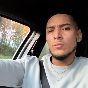 Meet your Posher, Davier